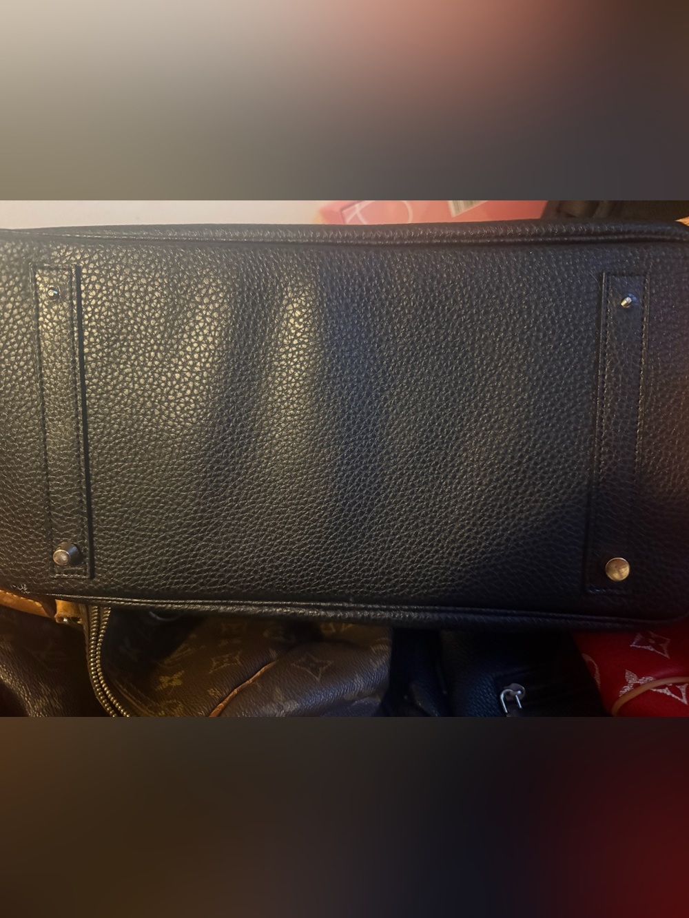 👜 Closet Clean Out! Handbags/Purses 👜 - Picture 4 of 4